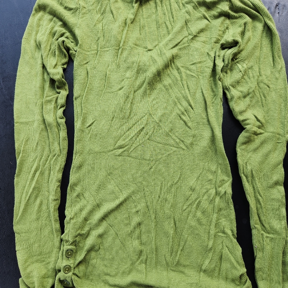 Derek heart green stretchy top